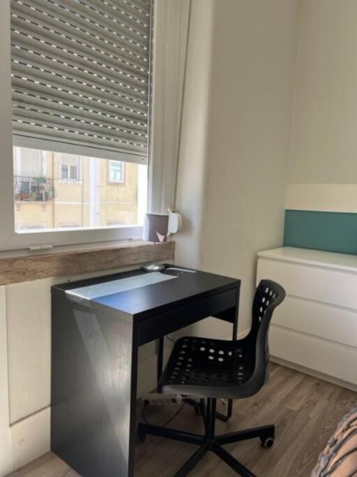 Romantic And Bright Studio Apartment In Arroios - Ssl 2B Lisbon Exterior photo